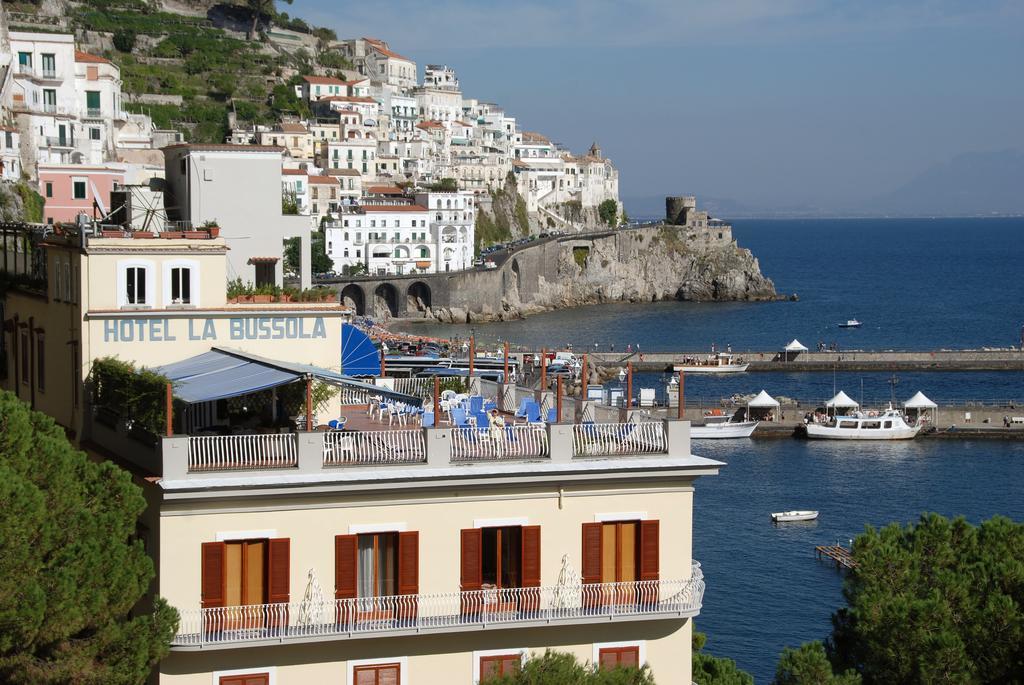 Hotel La Bussola Amalfi Esterno foto